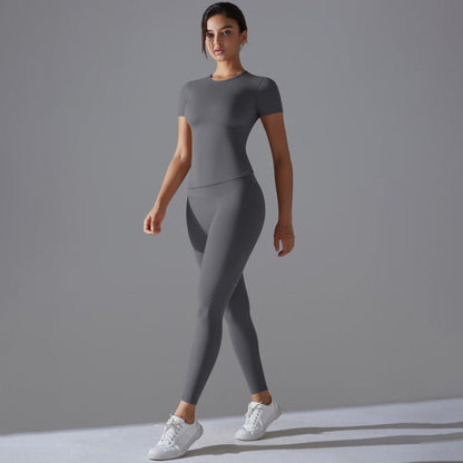  tenue sport femme grise minimalisme tonique zentenue